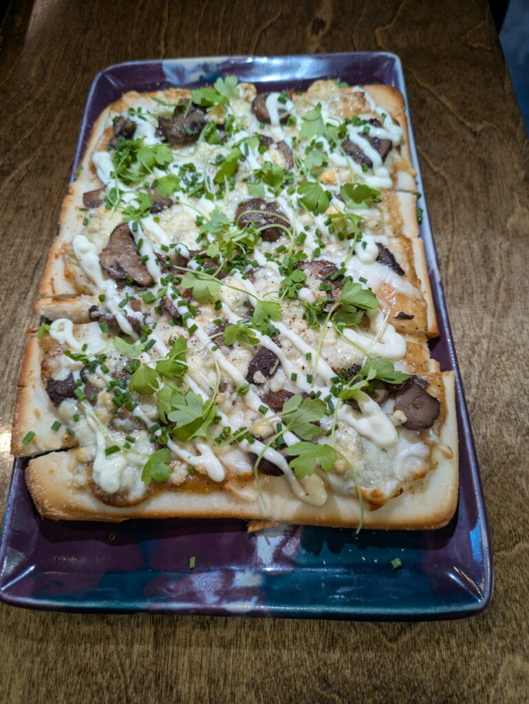 mushroom flatbread